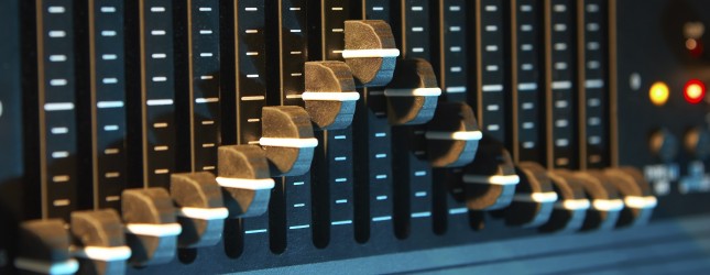 Twitter #Music for iOS updated with genres, five new charts, and in-app Rdio authentication